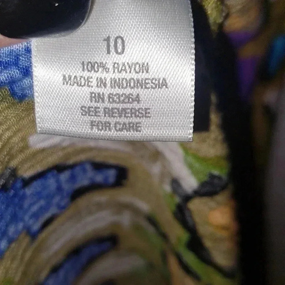 Vintage Dress Barn Tribal Print Maxi Button Down Dress Size 10 - Picture 2 of 8